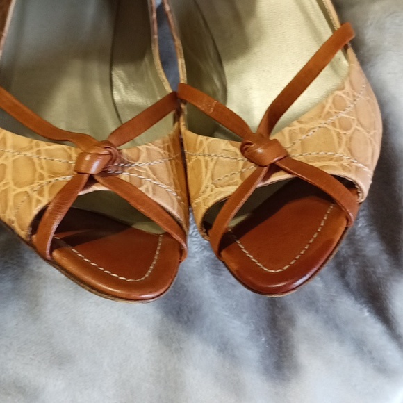 Furla Embossed Italian Leather Heels - Picture 12 of 14